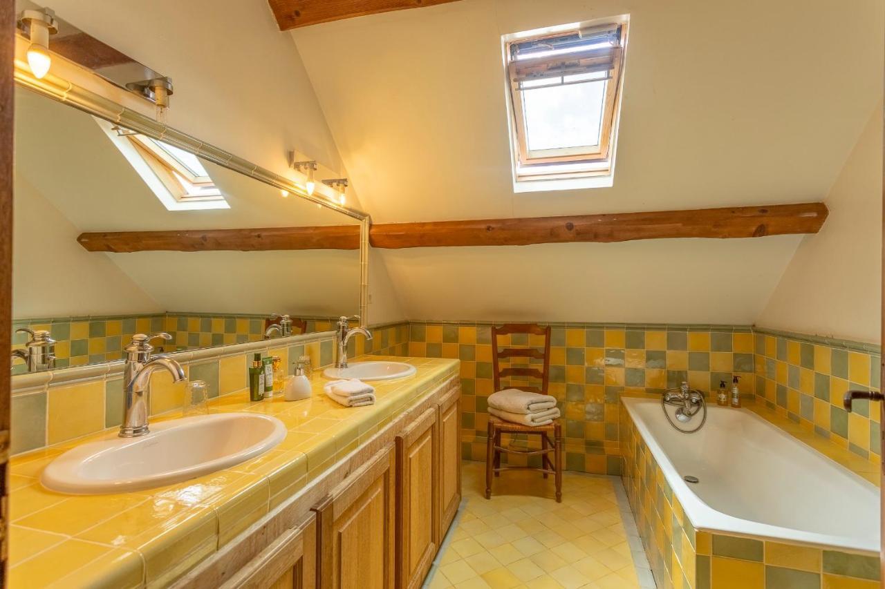 Les Bruyeres Bed & Breakfast La Charonnerie ภายนอก รูปภาพ